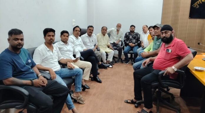 जुगसलाई नगर परिषद् क्षेत्र में सफाई, पेयजल आपूर्ति, स्ट्रीट लाइट जैसी मूलभुत सुविधा की दयनीय स्थिति से असंतुष्ट पार्षदों ने की बैठक