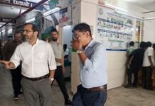 उपायुक्त ने सामुदायिक स्वास्थ्य केंद्र, गम्हरिया का निरीक्षण कर मरीज सुविधाओं एवं स्वास्थ्य सेवाओं को सुदृढ़ करने के दिए आवश्यक दिशा-निर्देश