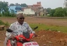 कांग्रेस जिला उपाध्यक्ष खिरोद सरदार ने ज्ञानेश कुमार का इस्तीफा की मांग और मतदाताओं को जागरूक करने के उद्देश्य निकले जिला भ्रमण पर