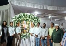 रेलवे शिव मंदिर के संस्थापक श्रीनिवास यादव को पुरेन्द्र ने दी श्रद्धांजलि